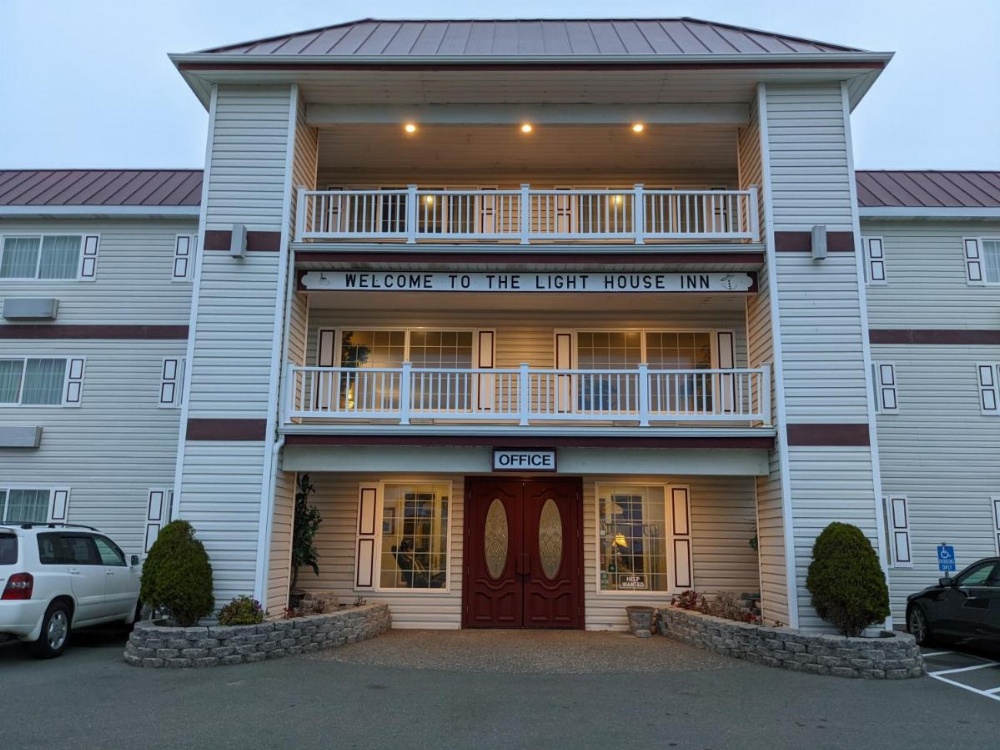 Lighthouse Inn Image 11