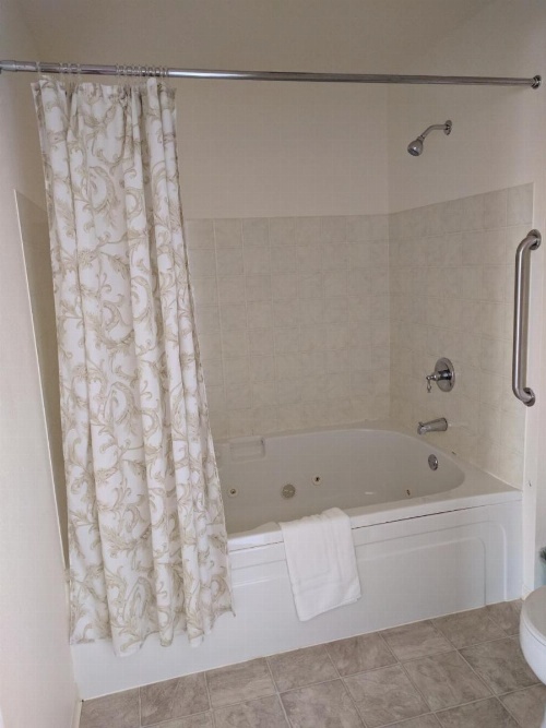 Lighthouse Inn image 21