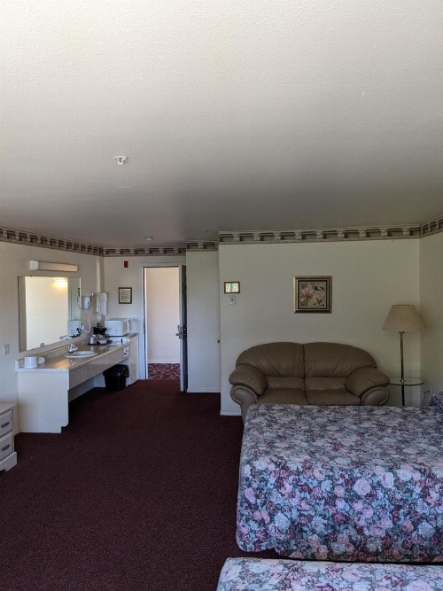 Lighthouse Inn image 39