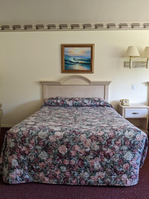 Lighthouse Inn image 43