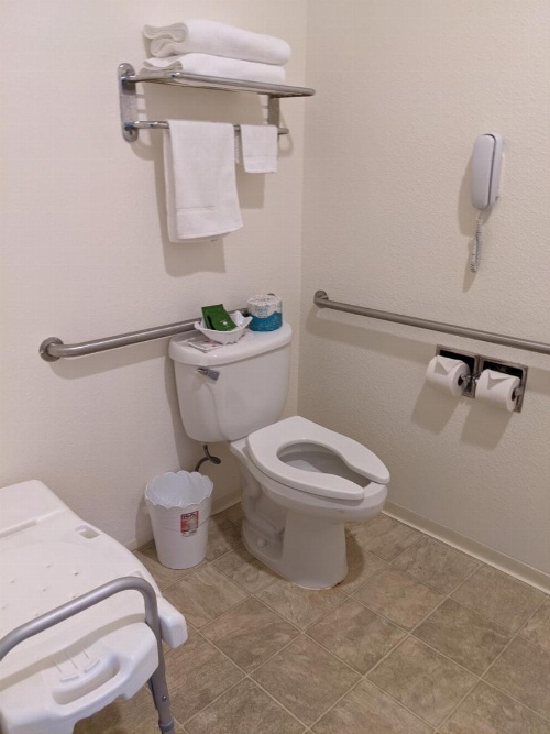 Lighthouse Inn image 6